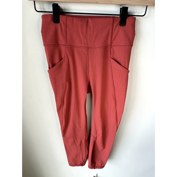 Lululemon Time To Sweat Crop *23" Size 2 Red EUC - Picture 8 of 10